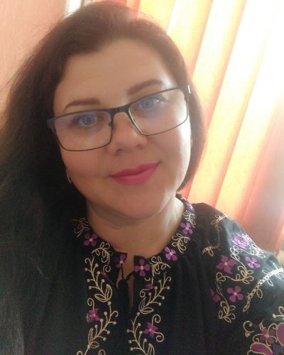 4 фото вчителів, ПІБ та посада кожного_ №5 фахівець (консультант) Аллабергенова Леся Олександрівна - Валентина Діденко